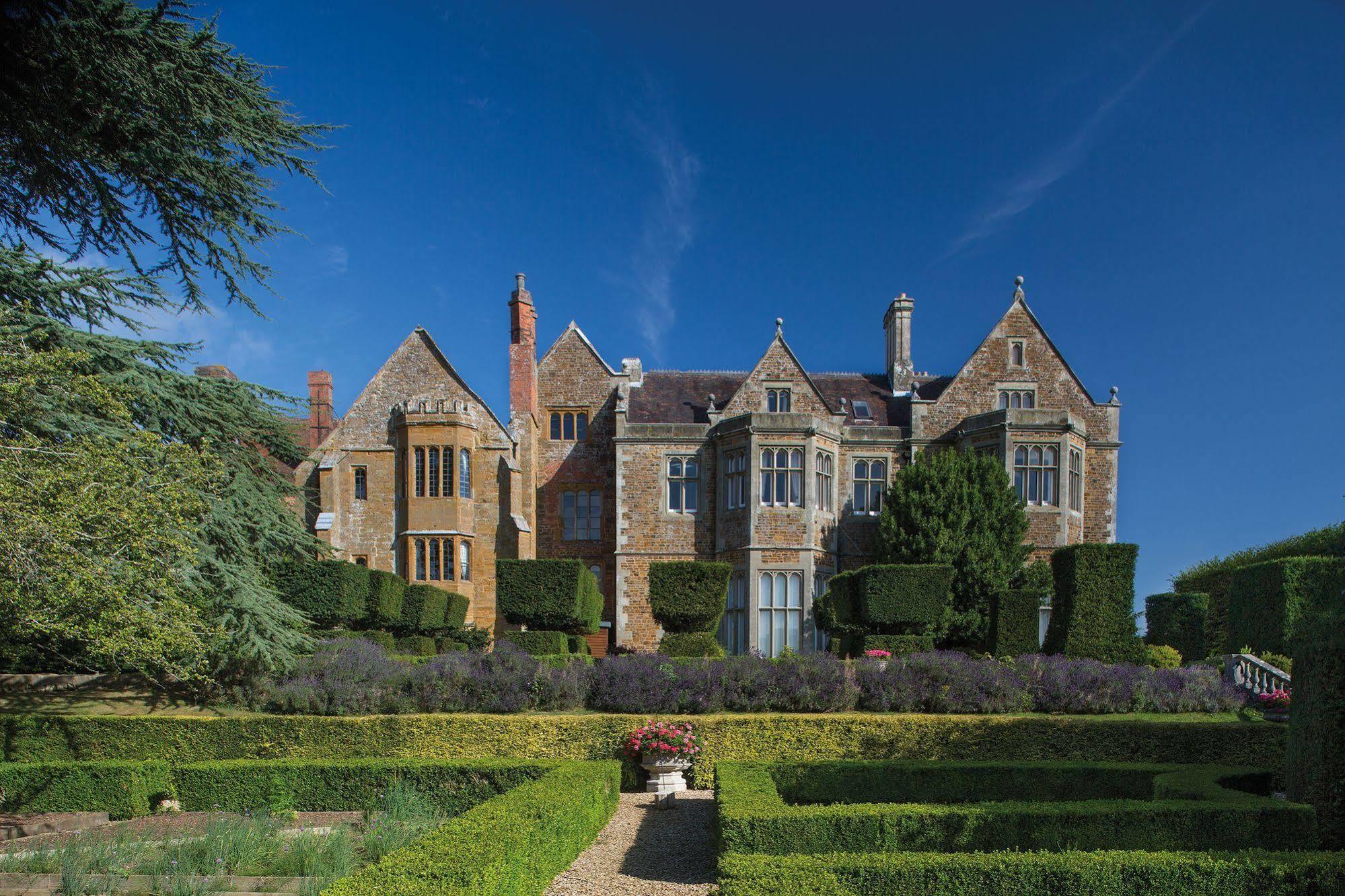 Fawsley Hall Hotel Daventry Exterior foto